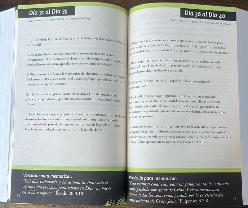 Cargue la imagen en el visor de la galería, La Biblia Financiera RVR 1960
