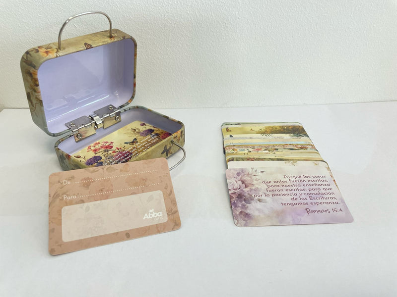 Cargue la imagen en el visor de la galería, Cajita con promesas- Una travesía de esperanza
