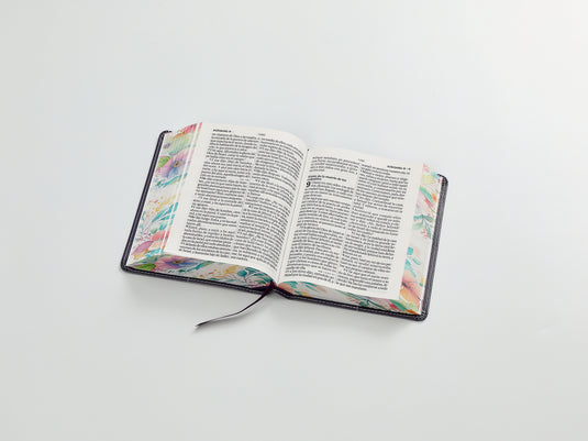 Biblia RVR 1960, Tamaño portátil, Letra Grande, imitación piel morada con flores