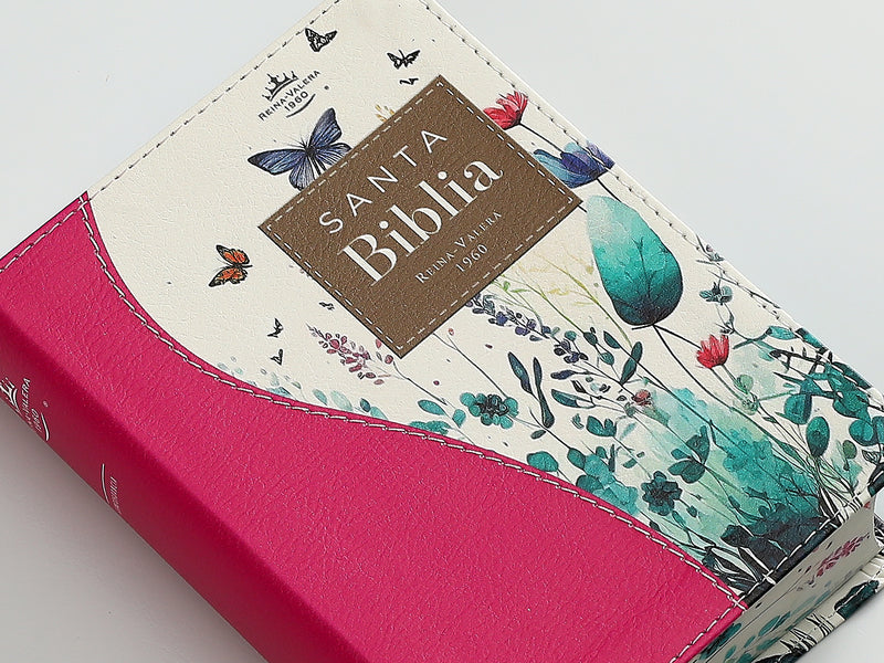 Cargue la imagen en el visor de la galería, Biblia de Bolsillo RVR 1960, imitación piel fucsia flores y mariposas
