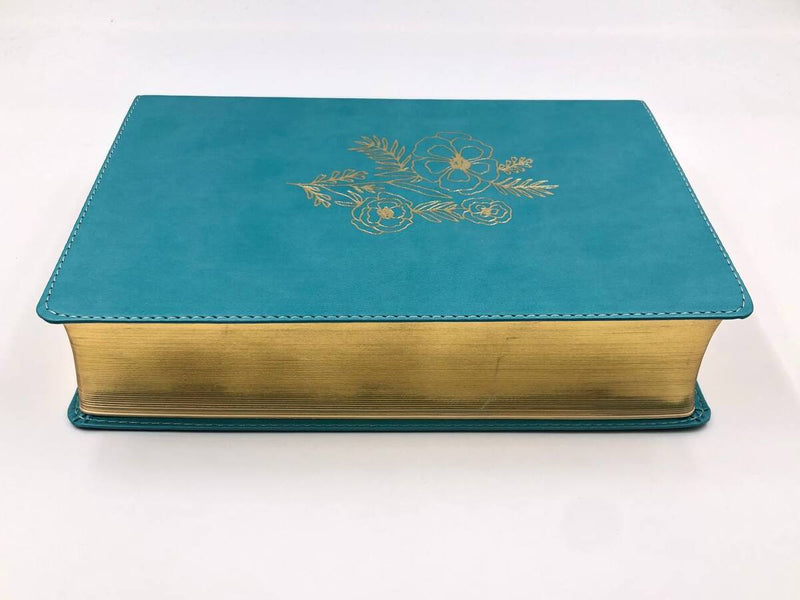 Cargue la imagen en el visor de la galería, Biblia devocional Mujer Verdadera NBLA, Letra Grande,  imitación piel aqua
