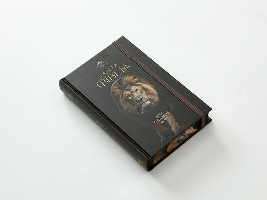 Biblia RVR 1960, Tamaño Manual, Letra Grande, tapa dura con elástico negra León de Judá