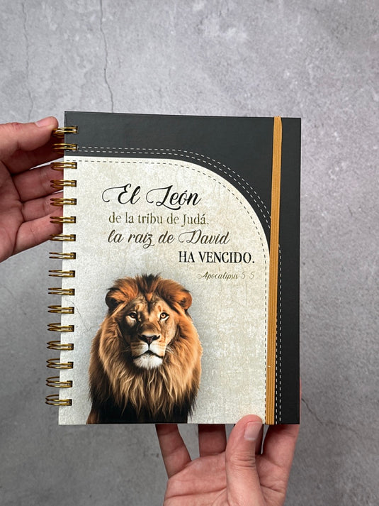 Libreta de resortes- El león