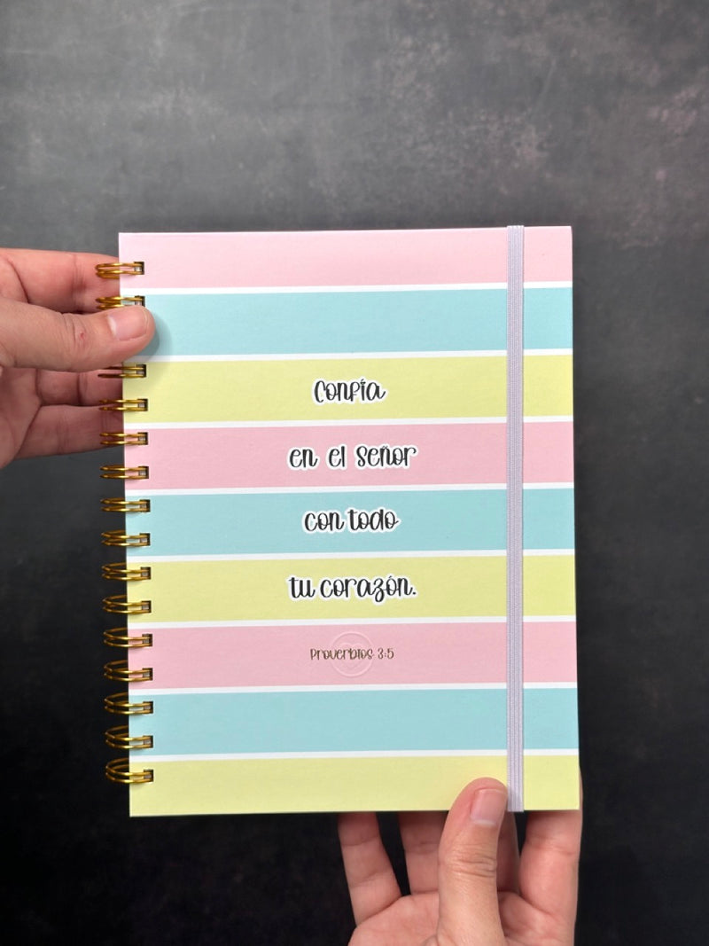 Cargue la imagen en el visor de la galería, Libreta de resortes- Confía en el Señor con todo tu corazón
