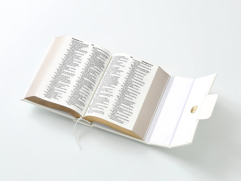Cargue la imagen en el visor de la galería, Biblia cartera RV1960 con broche magnético, imitación piel blanca
