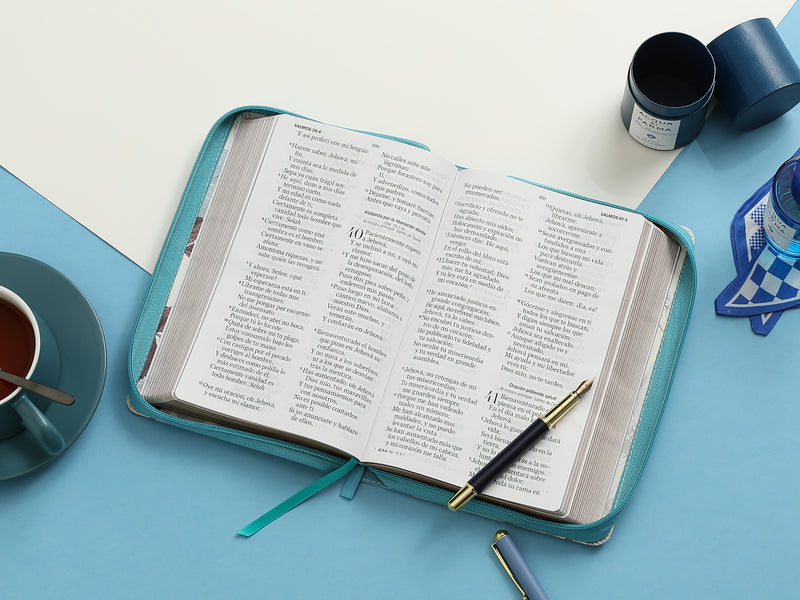 Cargue la imagen en el visor de la galería, Biblia RVR 1960, Cierre zíper, Letra Gigante, imitación piel turquesa Flores
