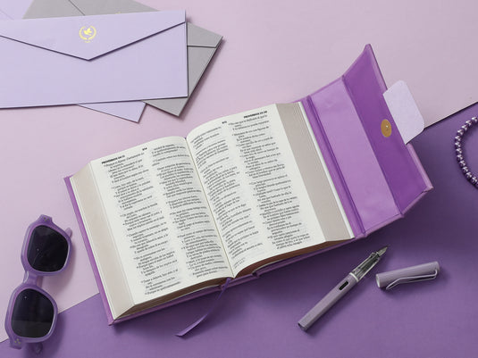 Biblia cartera RV1960 con broche magnético, imitación piel lila