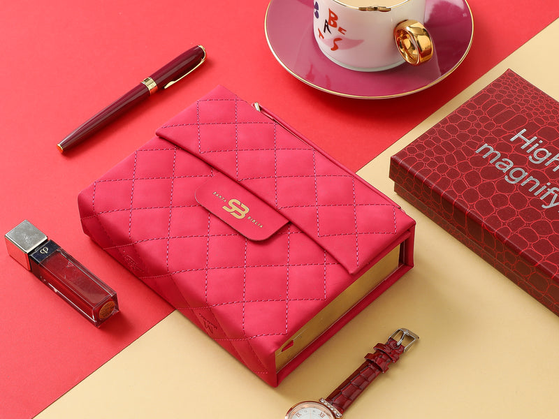 Cargue la imagen en el visor de la galería, Biblia cartera RV1960 con broche magnético, imitación piel fucsia
