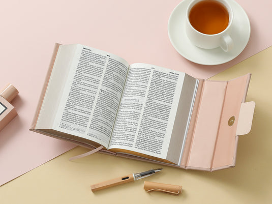Biblia cartera RV1960 con broche magnético, imitación piel arena