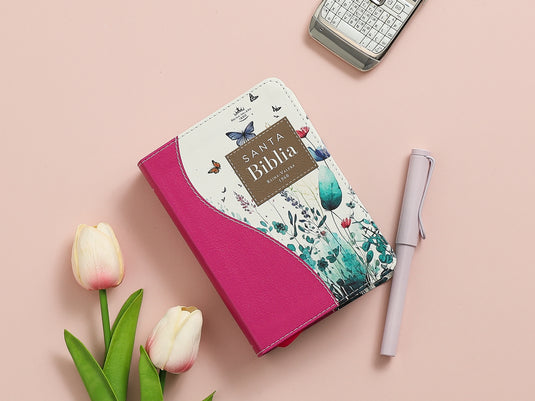 Biblia de Bolsillo RVR 1960, imitación piel fucsia flores y mariposas