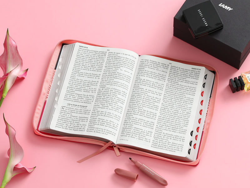 Cargue la imagen en el visor de la galería, Biblia RVR 1960, Cierre zíper, con índice, Letra Gigante, imitación piel tonos rosados con negro
