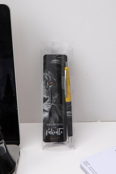 Set de lapicero con separador- Esfuérzate y sé valiente