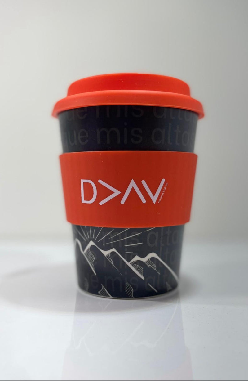 Cargue la imagen en el visor de la galería, Vaso para café Dios es mayor que mis altas y bajas

