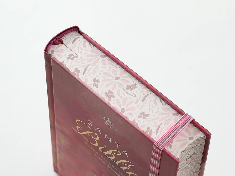 Cargue la imagen en el visor de la galería, Biblia RVR 1960, Tamaño Manual, Letra Grande, tapa dura con elástico rosa flor
