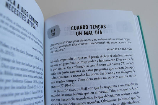 Devocionales diarios de los salmos: 365 reflexiones para todos los días