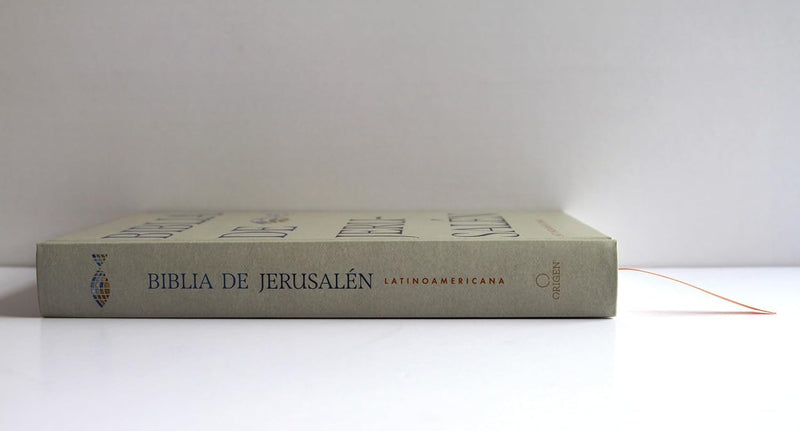 Cargue la imagen en el visor de la galería, Biblia de Jerusalén Latinoamericana, tapa dura, edición clásica color arena
