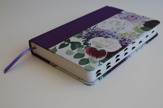 Biblia ultrafina RVR 1960, Letra Grande, Tamaño Manual, con índice, Tapa dura/ tela morada con flores