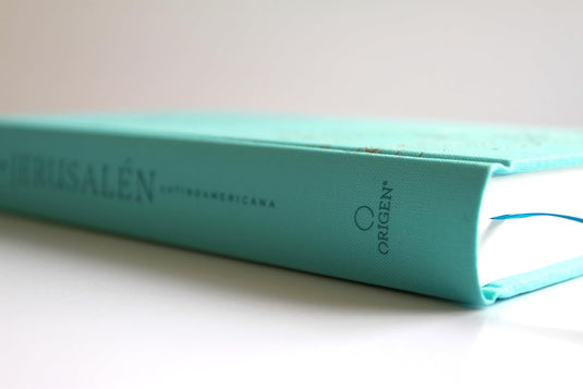 Biblia de Jerusalén Latinoamericana, tapa dura/tela turquesa, edición de regalo