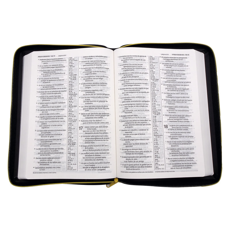 Cargue la imagen en el visor de la galería, Santa Biblia NTV, con zíper, con referencias, Letra Grande, imitación piel negro

