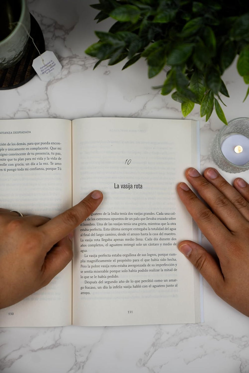 Cargue la imagen en el visor de la galería, Confianza despiadada
