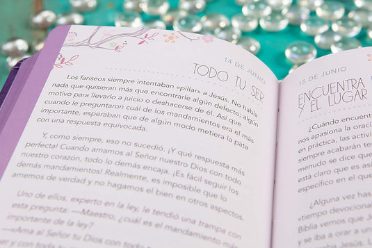 Mi tiempo con Dios para mujeres: Devocional de 365 días
