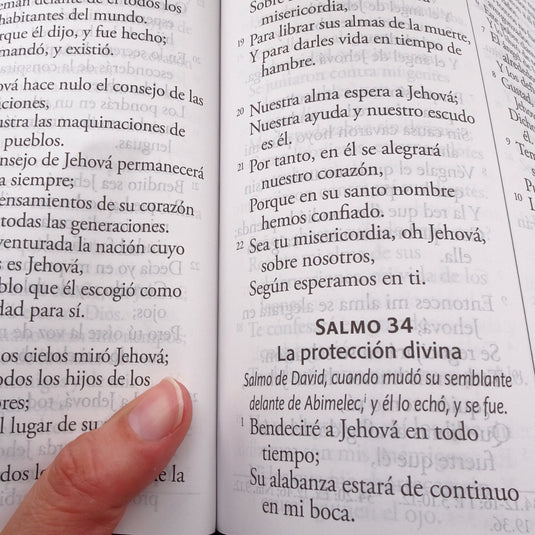Biblia ultrafina RVR 1960, Letra Súper Gigante, símil piel negra