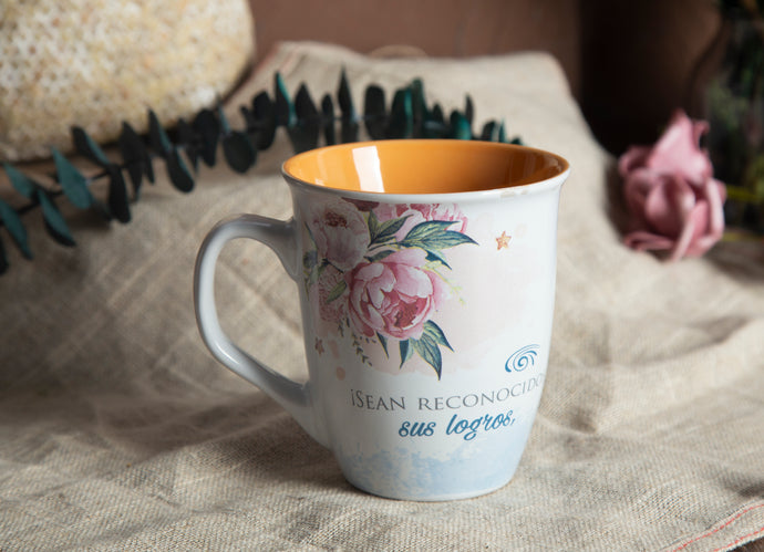 Taza Mujer Valiosa - Esforzada