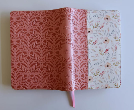 Biblia RVR 1960, Tamaño Manual, Letra Gigante, símil piel rosada flores