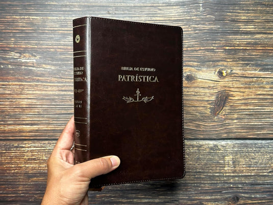 Biblia de Estudio Patrística RVR, imitación piel marrón