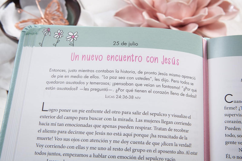 Cargue la imagen en el visor de la galería, Confía en Dios con cada aliento: 365 devociones diarias para mujeres

