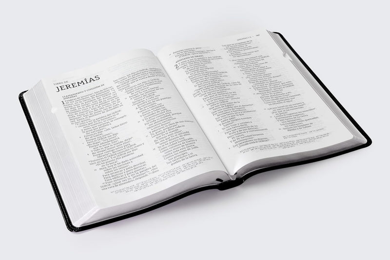 Cargue la imagen en el visor de la galería, Biblia del Ministro NBLA, Letra Gigante, Leathersoft, Negra, Comfort Print
