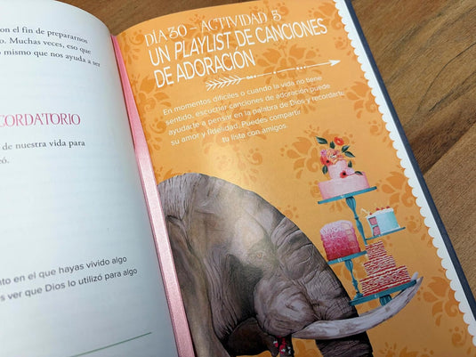 Una fe valiente: 100 devocionales para niñas