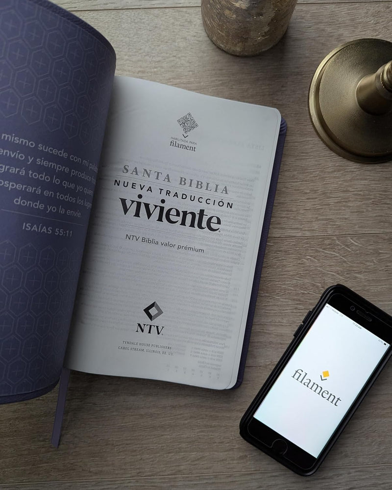 Cargue la imagen en el visor de la galería, Biblia NTV con Filament valor premium, SentiPiel morado
