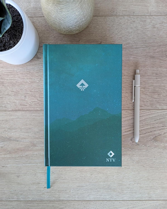 Biblia de estudio del Diario Vivir para jóvenes NTV con Filament, con índice, Tapa dura verde
