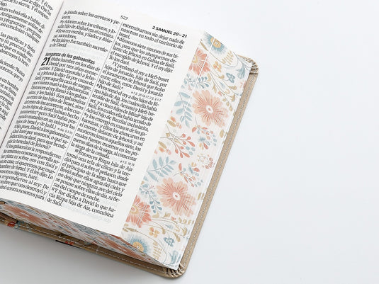 Biblia RVR 1960, Tamaño portátil, Letra Grande, imitación piel café con flores
