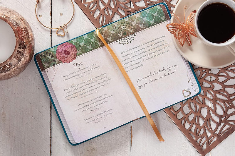 Cargue la imagen en el visor de la galería, Oraciones y promesas para las madres: Devocional
