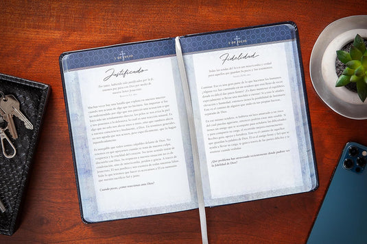 Una palabra diaria para los hombres: Devocional de 365 días