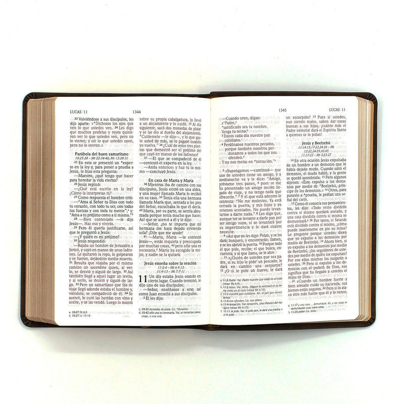 Cargue la imagen en el visor de la galería, Biblia NVI letra grande - Tamaño mediano - Marron
