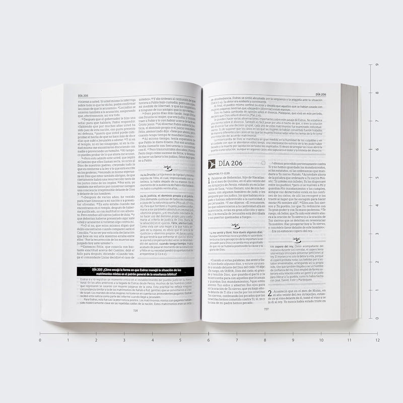 Cargue la imagen en el visor de la galería, Biblia devocional MacArthur NBLA, Tapa rústica
