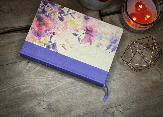 Biblia de Estudio para la Mujer NVI, Tela lila