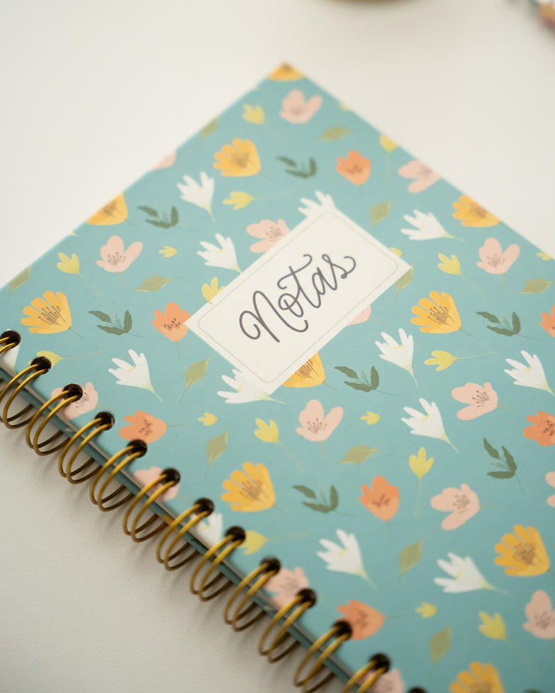 Cargue la imagen en el visor de la galería, Libreta tapa dura La temporada más feliz de mi vida
