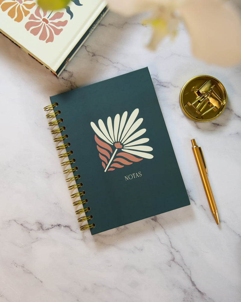 Cargue la imagen en el visor de la galería, Libreta tapa dura verde Flor
