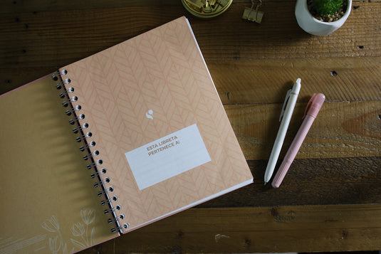 Libreta reflexiones, oraciones y enseñanzas, tapa dura rosa
