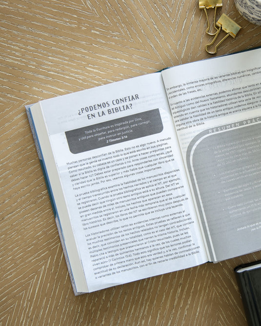 Biblia de promesas edición para hombres jóvenes NTV, tapa dura