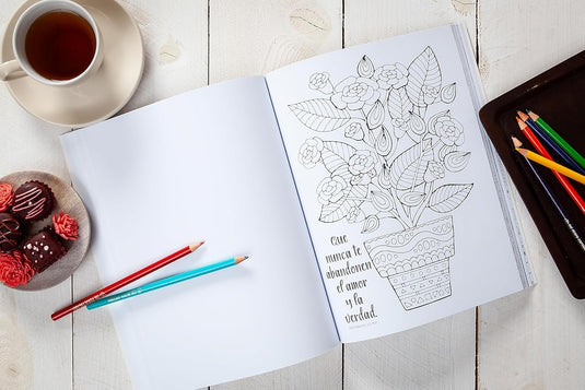 Dios sonríe cuando piensa en ti: Libro para colorear