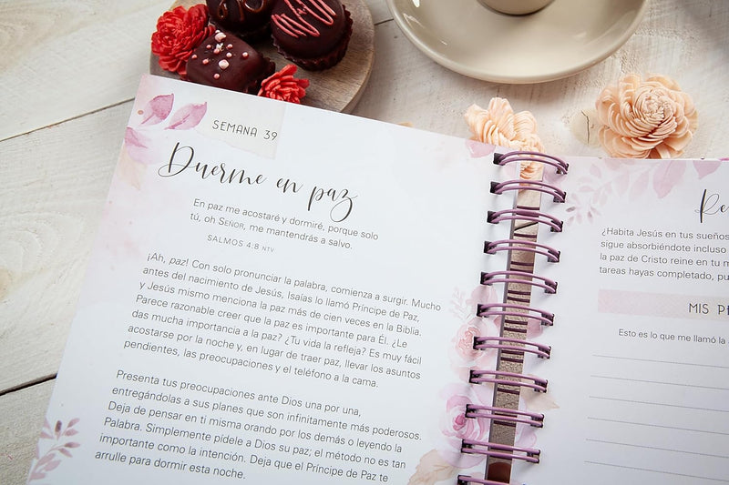 Cargue la imagen en el visor de la galería, Cualquier cosa que pidas - Diario devocional de oración semanal para mujeres
