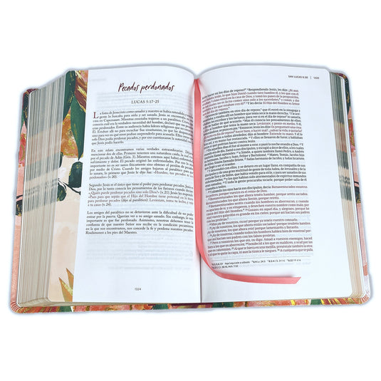 Biblia devocional para mujeres Centrada en Cristo RVR 1960, símil piel floral