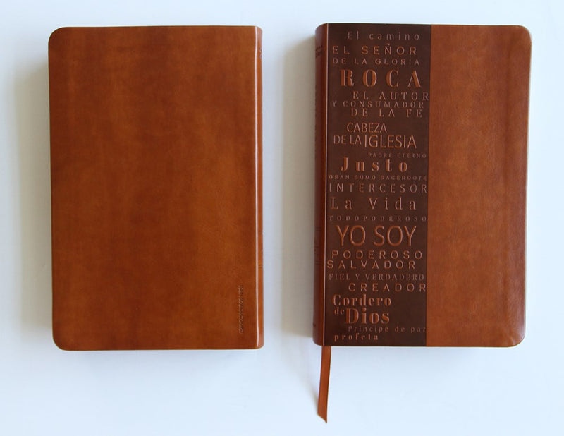 Cargue la imagen en el visor de la galería, Biblia RVR 1960, Letra Grande, Tamaño Manual, simil piel canela con nombres de Dios
