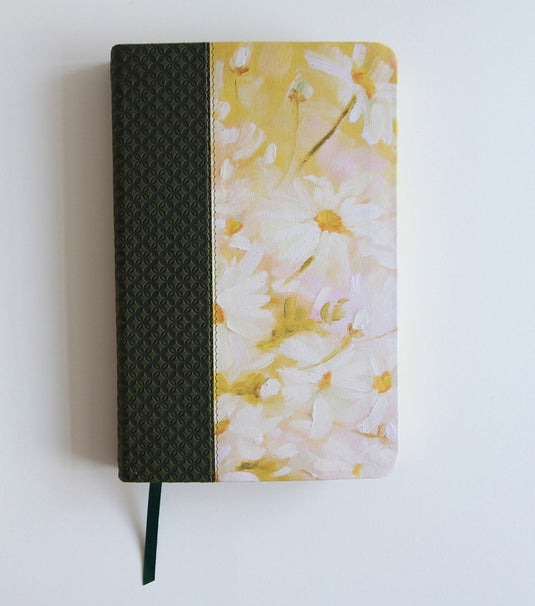 Biblia ultrafina RVR 1960, Letra Grande, Tamaño Manual, imitación piel verde con flores