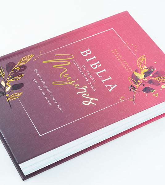 Biblia temas cotidianos para mujeres NVI, Tapa dura rosa
